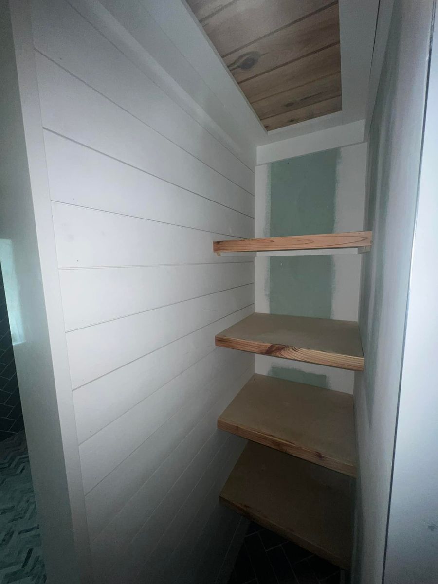 Custom Closets for A Cut Above Custom Builders, LLC in Morehead City, NC