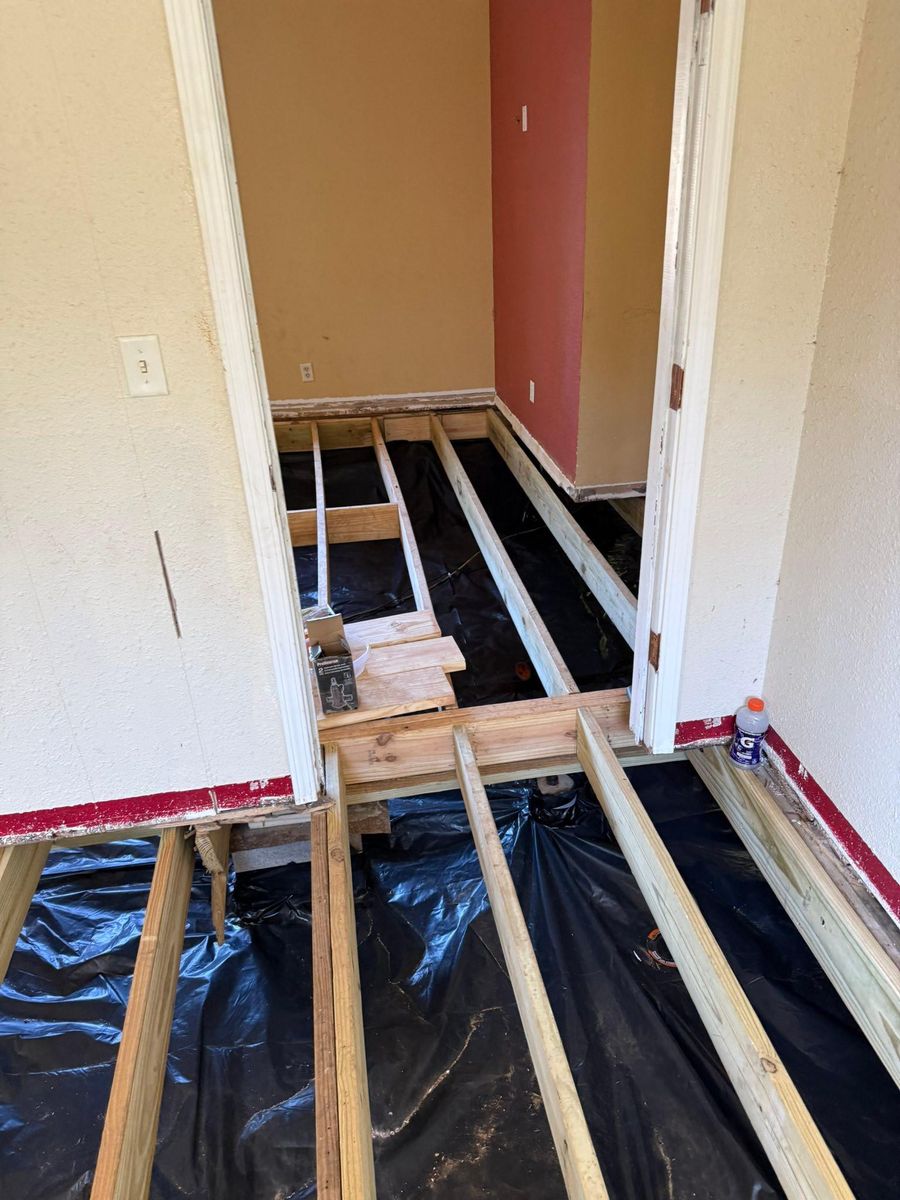 Flooring for Southland Fencing and Construction in Anniston, AL