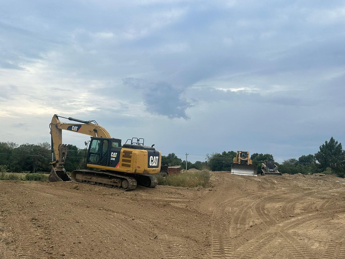 Dirt Work for Crump Construction & Roofing, LLC  in Urich,  MO
