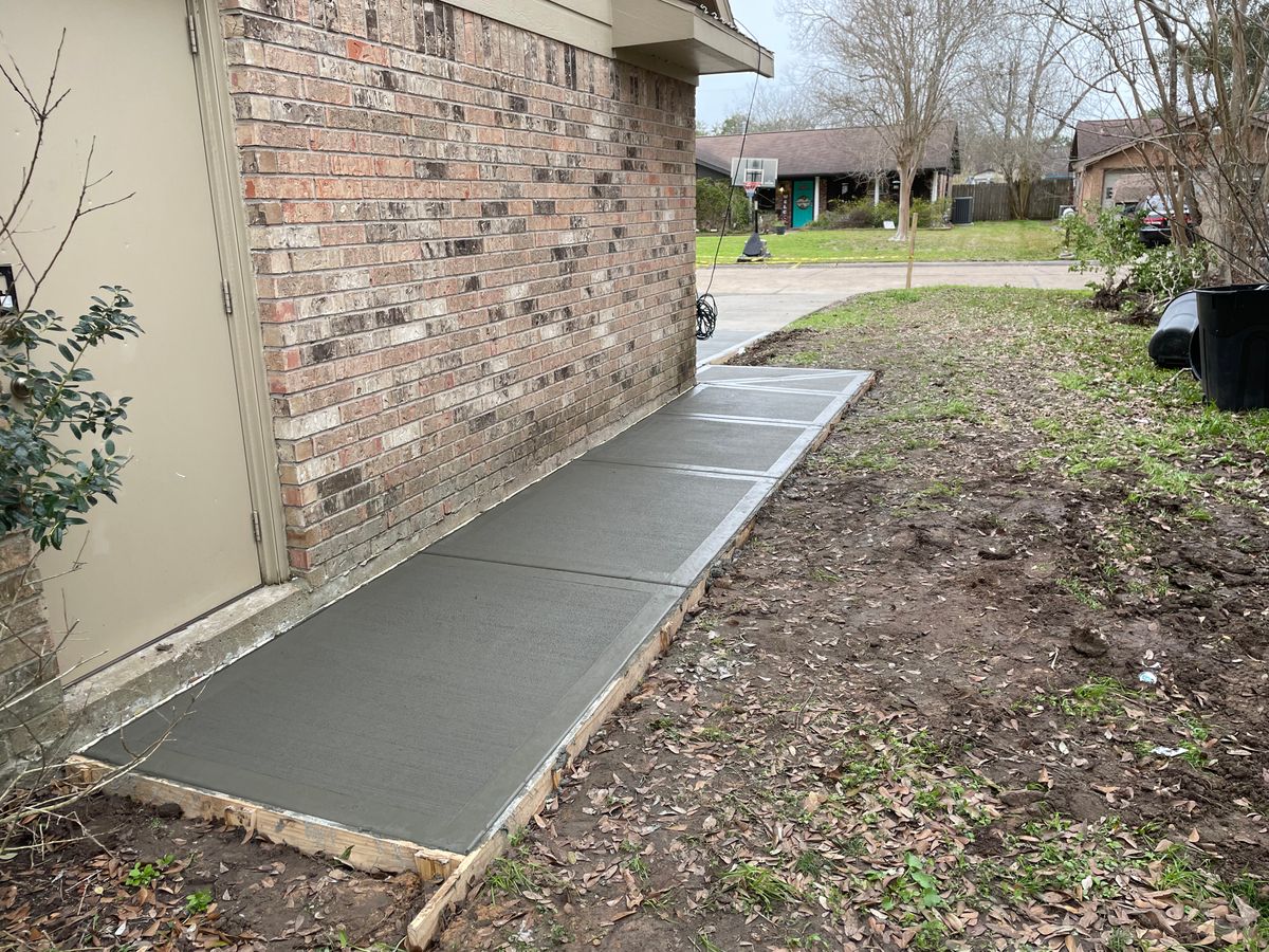 Sidewalk Installation for Texas Bay Concrete in Houston, TX