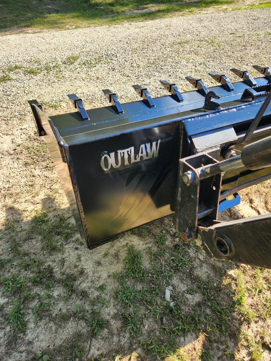 Low Profile Buckets for Outlaw Fabrication LLC in Salem, MO