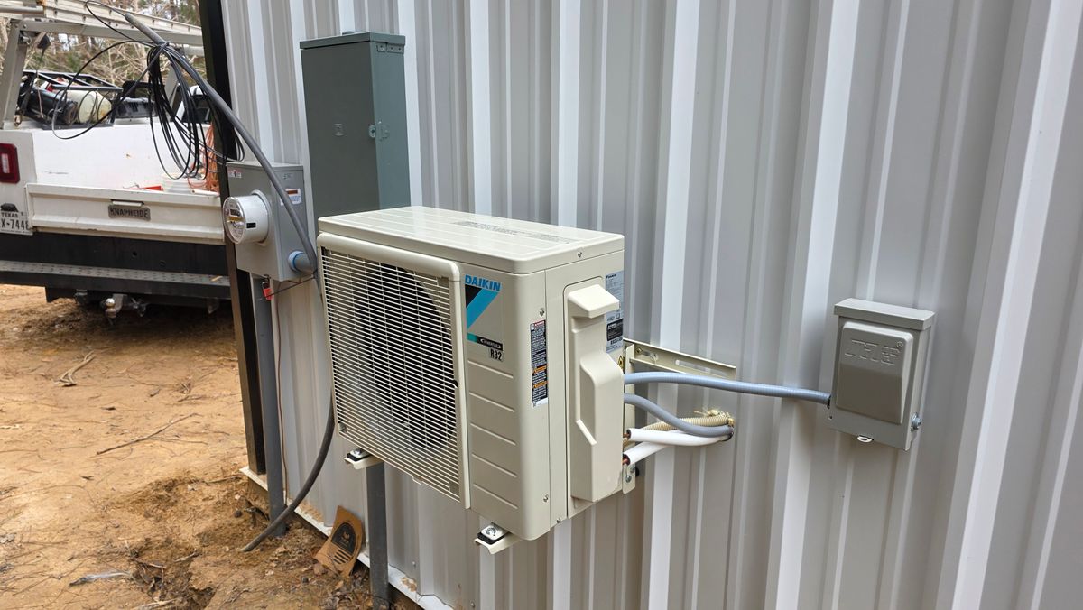 Mini split / Ductless service and installation for Southern Air Service Co. in Alba, TX