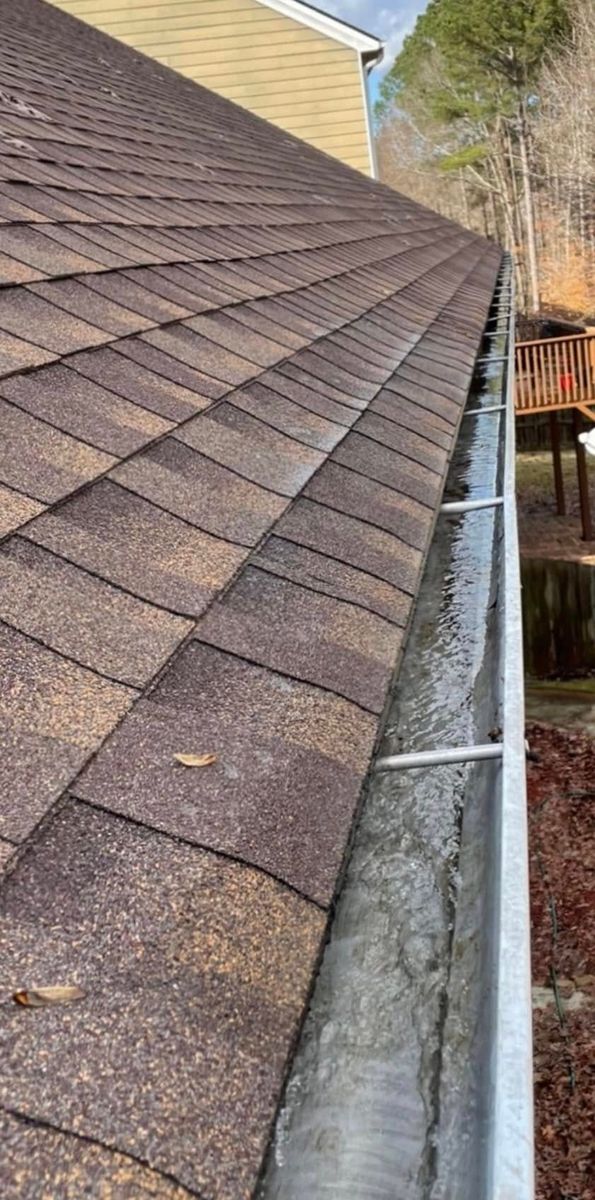 Gutter Maintenance for Brumblebee's Landscaping & Cleaning Services in Loganville, GA