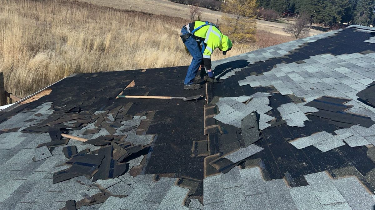 Roofing for Two Little Pigs Construction in La Grande, OR