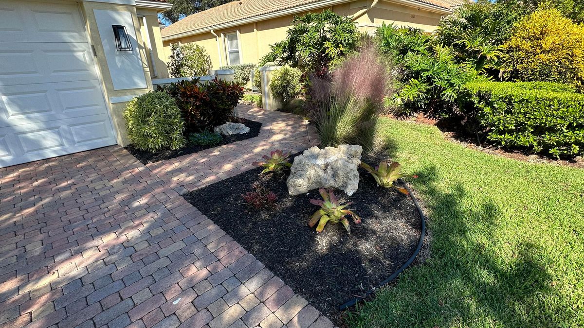 Mulching for South Florida Terra Systems in Boynton beach ,  FL