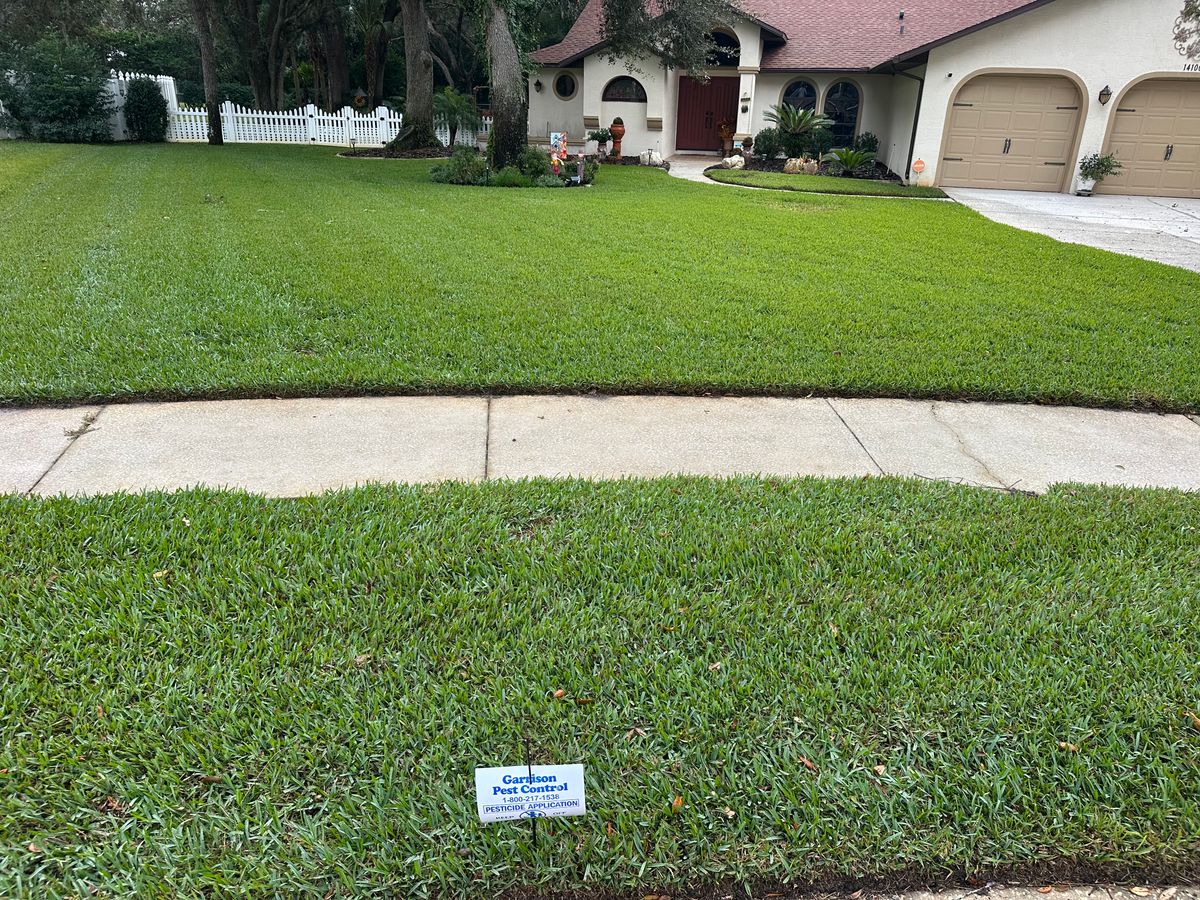 Lawn Spraying for Garrison Pest Control Inc in North Weeki Wachee, FL