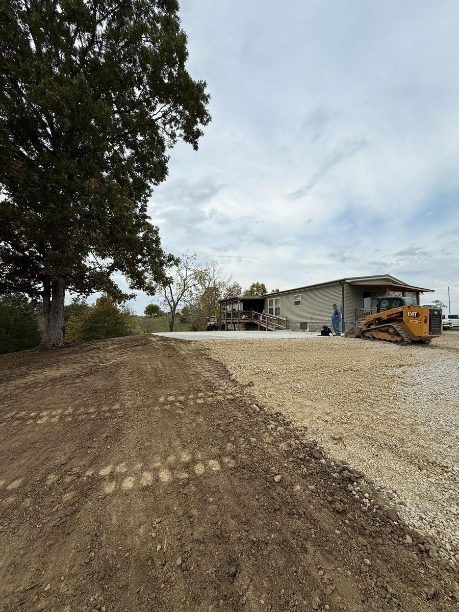 Pad And Driveways for G&R Contracting LLC in Falmouth, KY