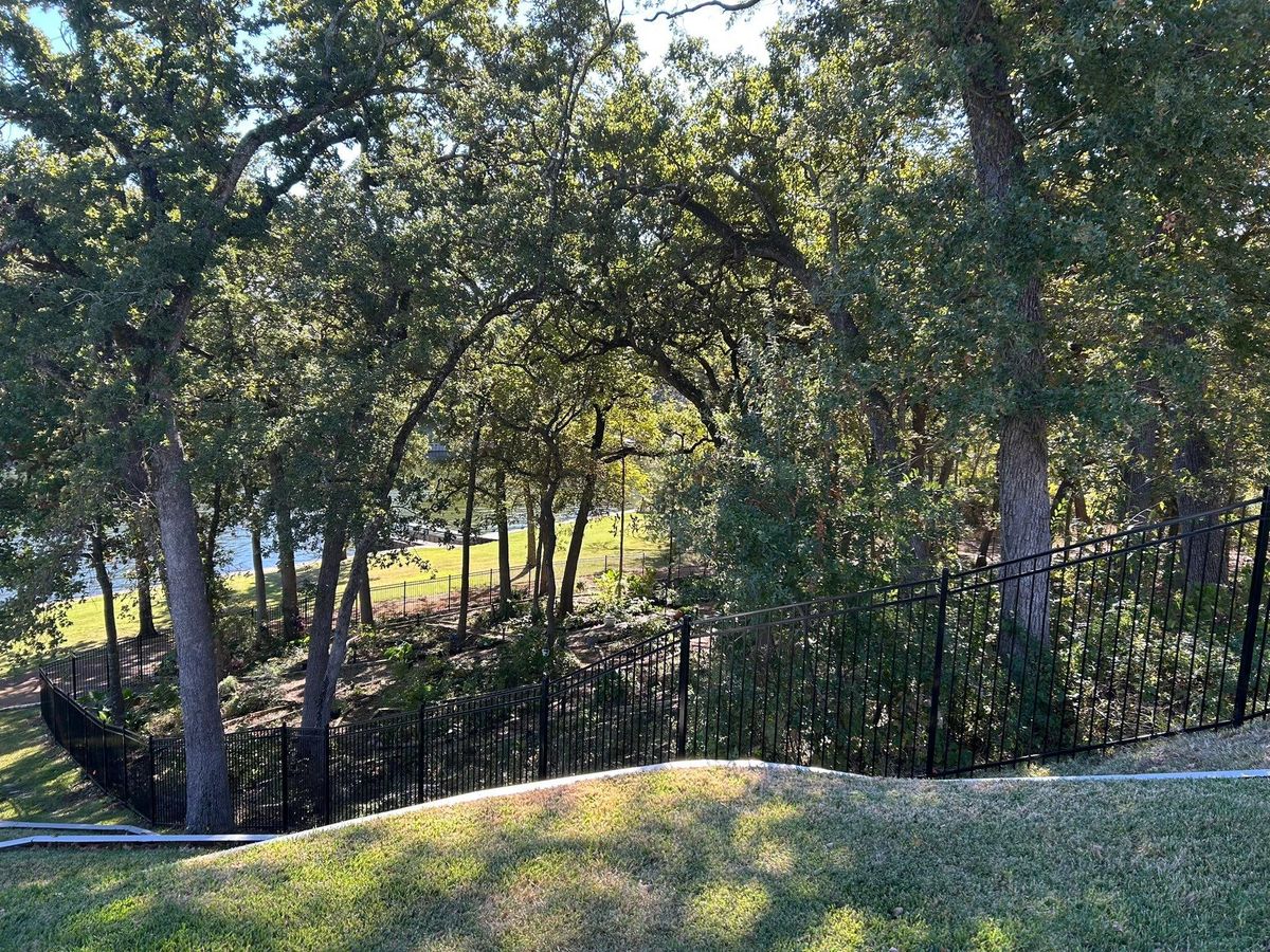 Commercial Fencing for Cowboy Construction in Palestine, TX