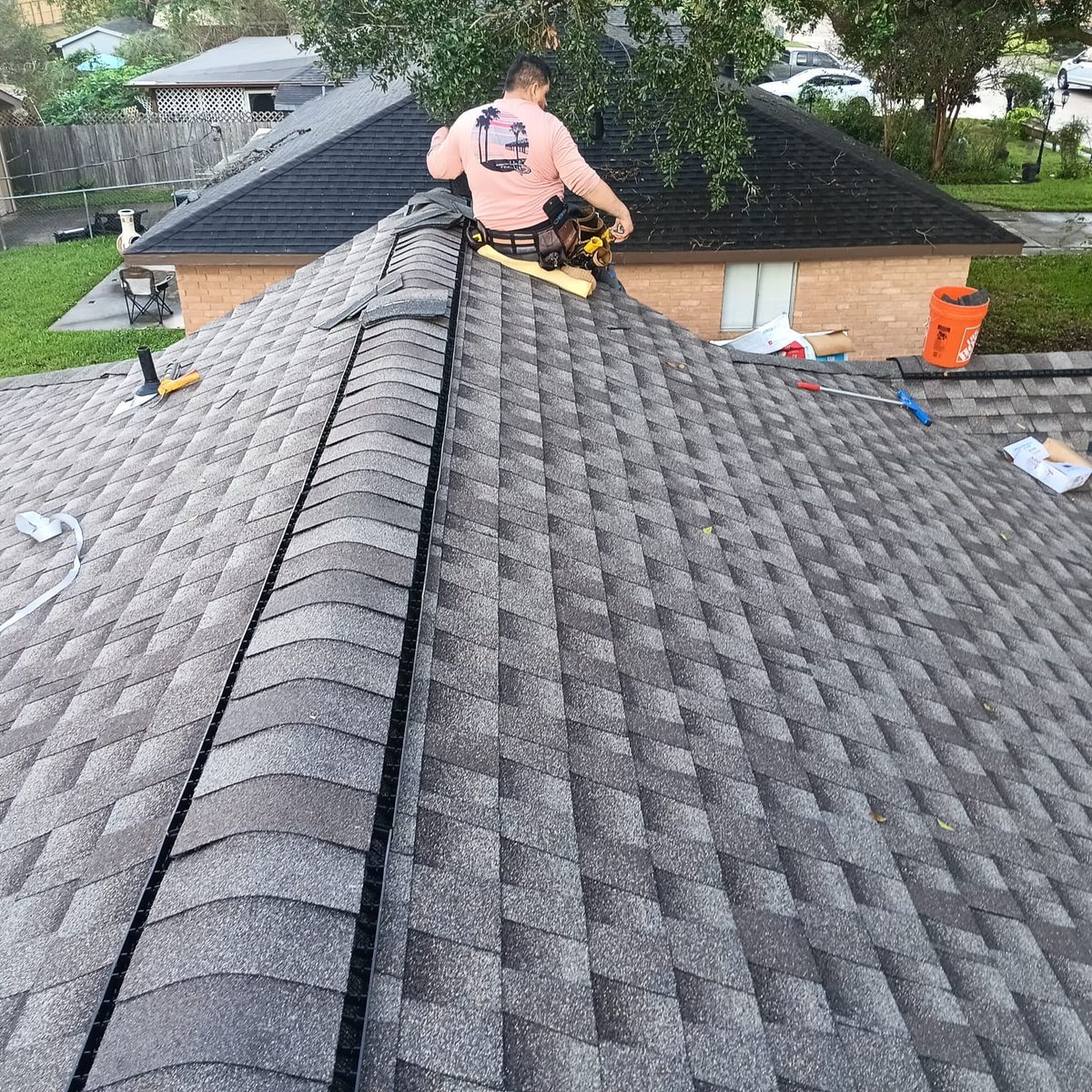 New roof installation for E & E Roofing & Exteriors LLC in Baytown, TX