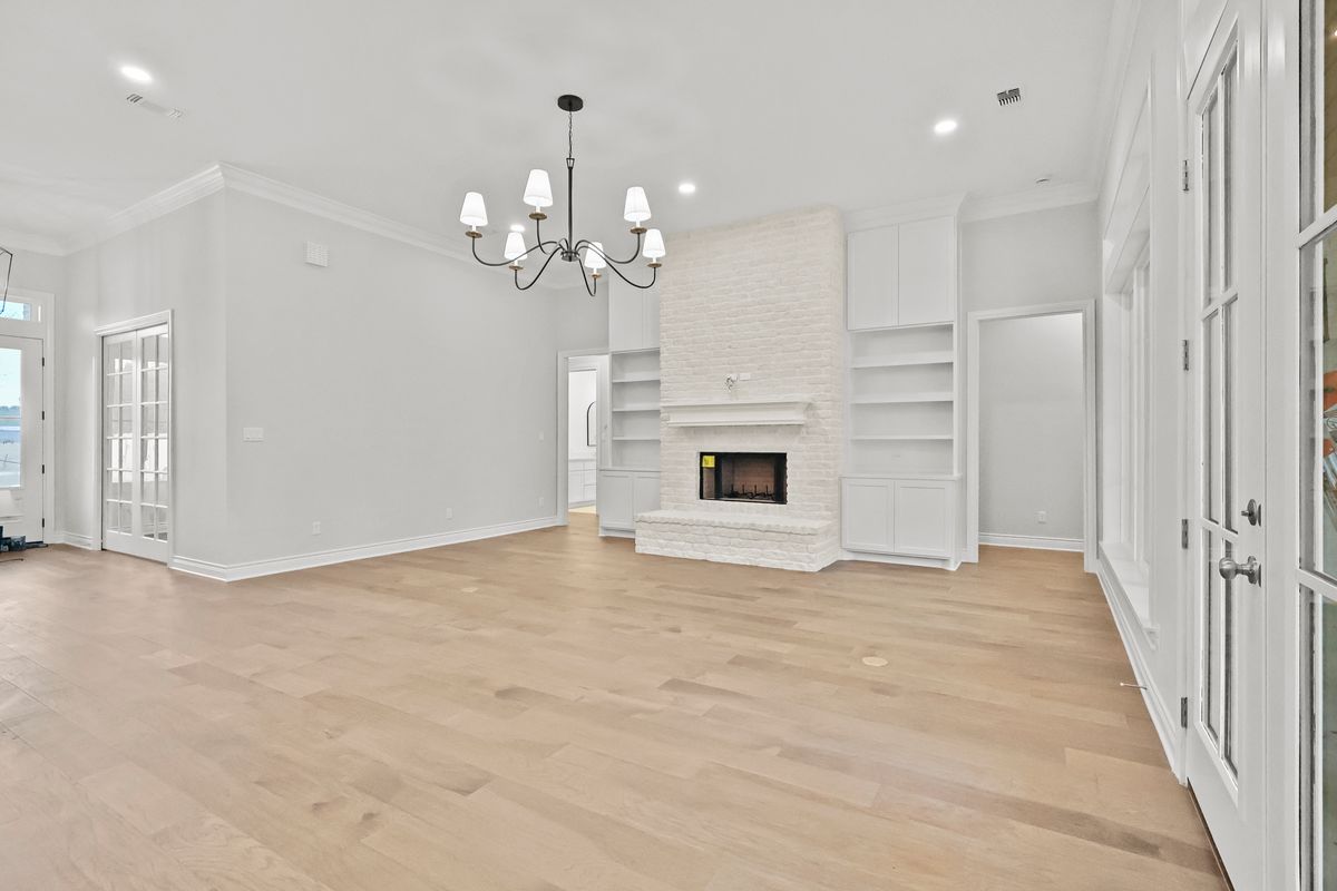 Flooring for Easterling Homes in College Station, TX