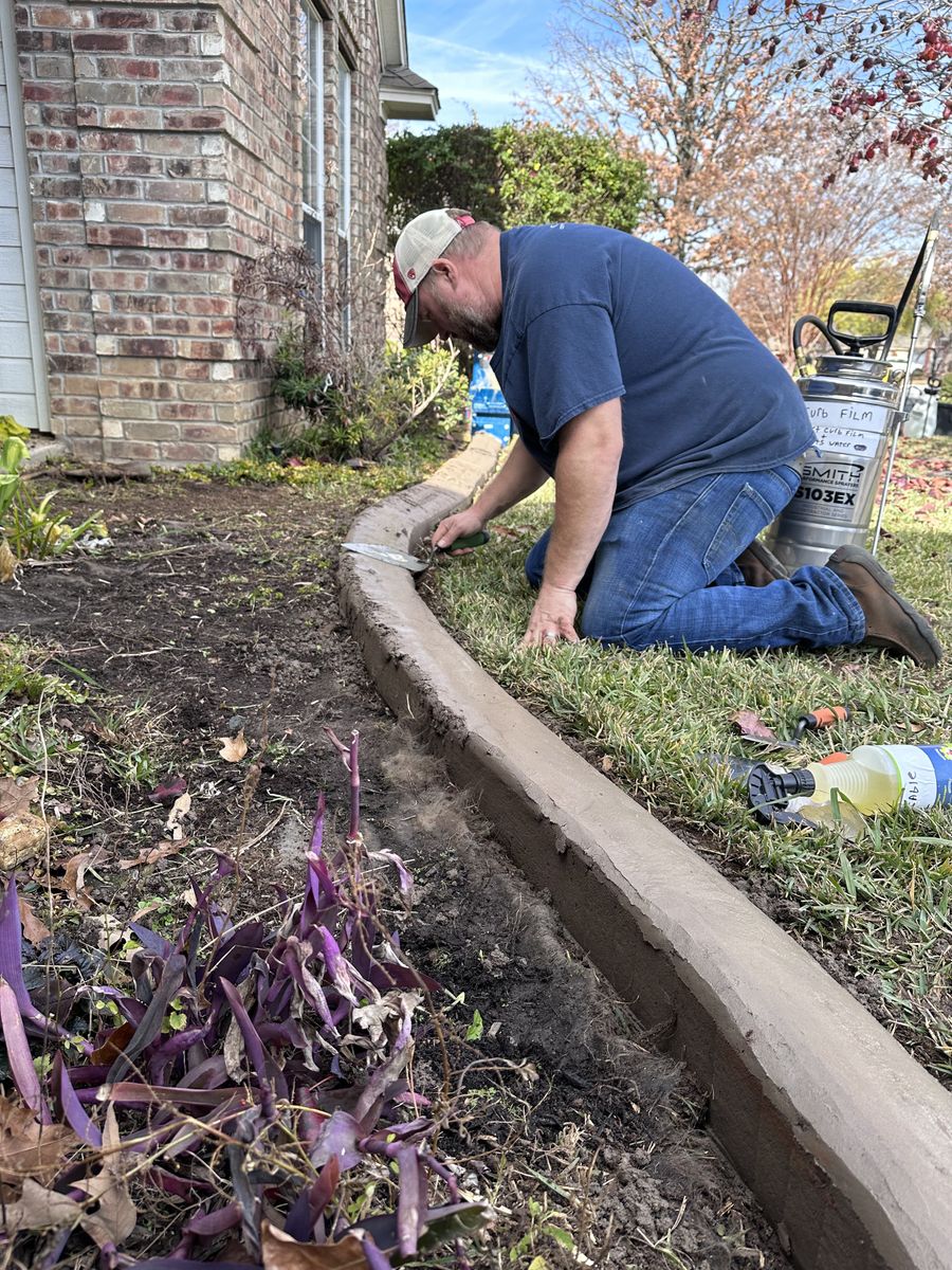 Landscape Design for Artistic Edges in Texarkana, AR