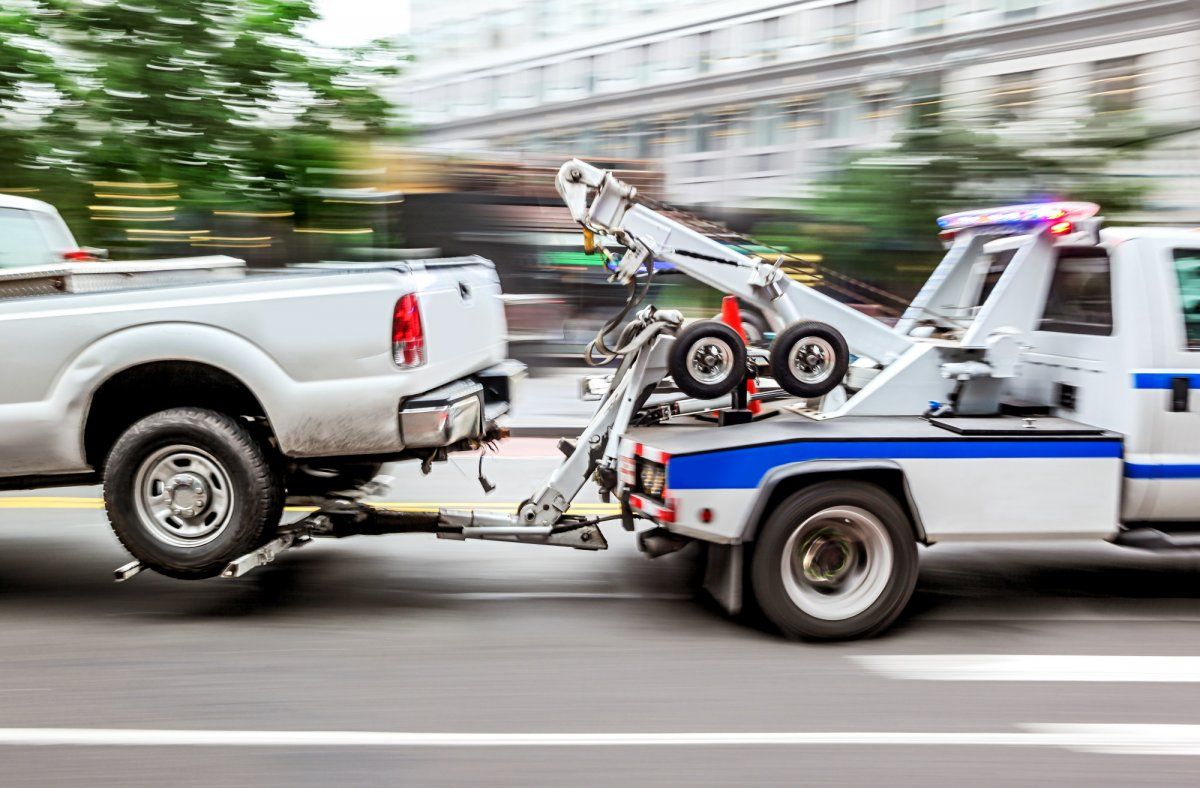 Car Towing for Nylas Autos in Bellrose, NY