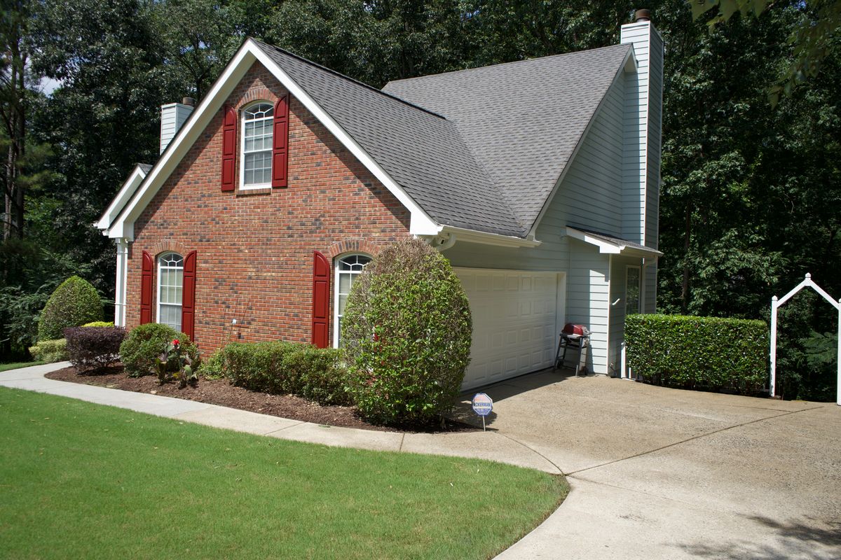 Exterior Painting & Repairs for LBM Painting in Dacula, GA