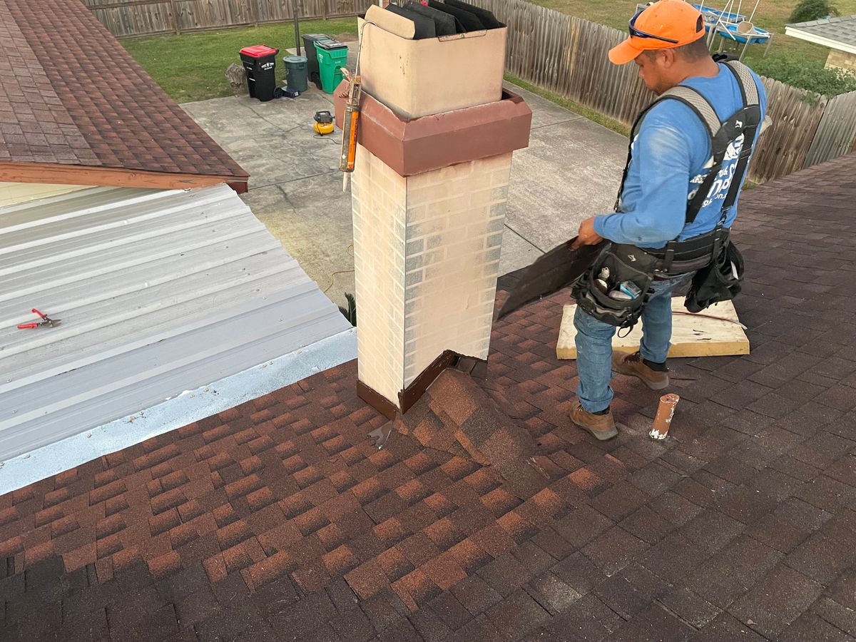 Roof Repair Services for E & E Roofing & Exteriors LLC in Baytown, TX