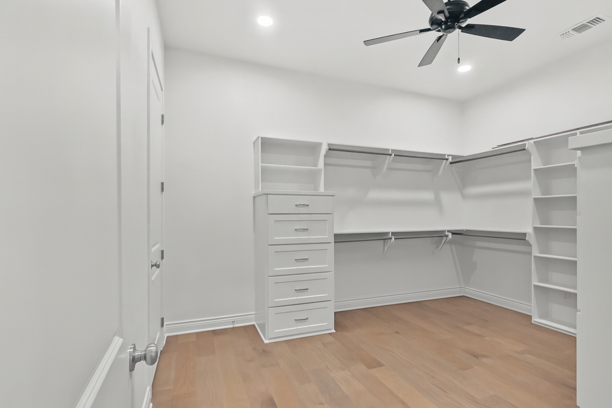 Custom Home Building for Easterling Homes in College Station, TX