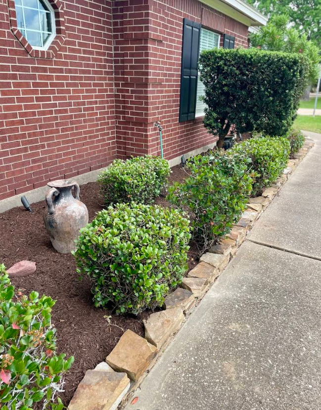 Mulch Installation for Full Armor Landscapes in League City, TX