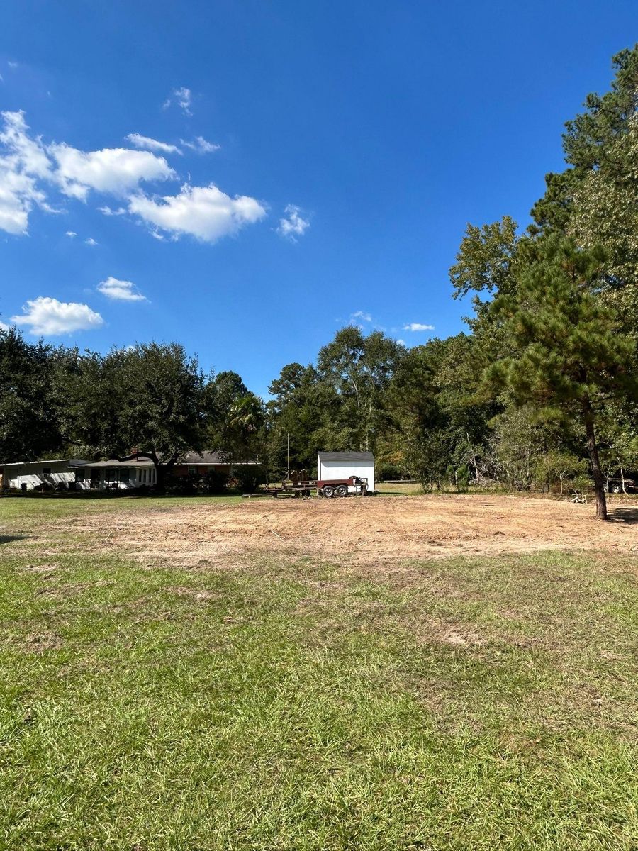 House pads & Driveway Installations for Lambert Equipment Services in Hessmer, LA