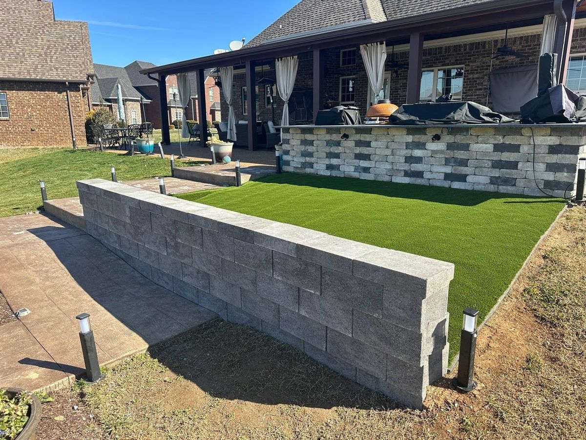 Retaining walls & pavers for The Right Price Right Choice Lawn Care Services in Murfreesboro, TN