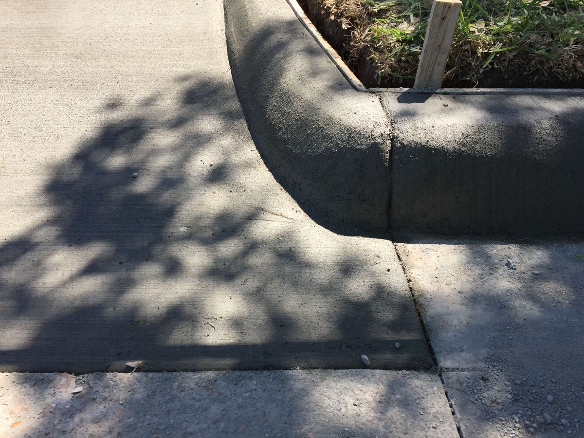 Landscape Border Systems for Texas Curb N Borders in Houston, TX