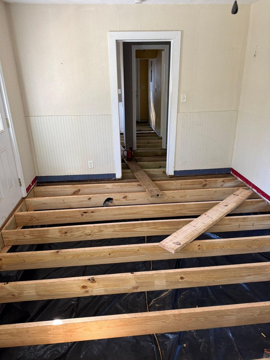 Flooring for Southland Fencing and Construction in Anniston, AL