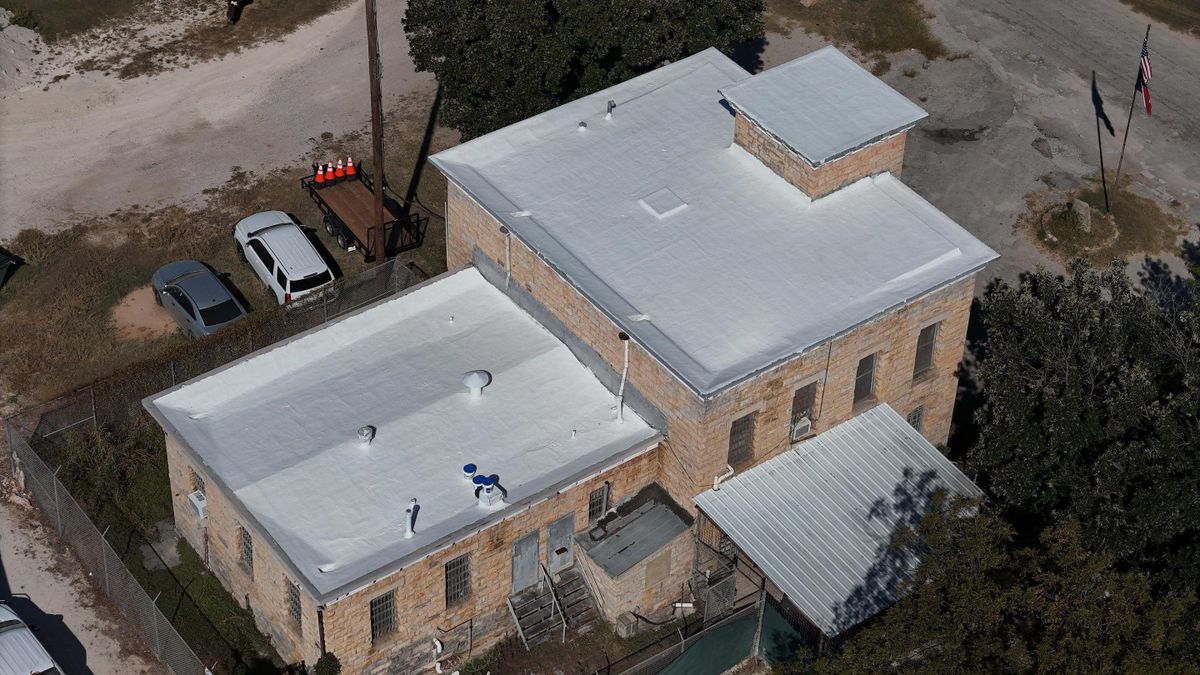 Roof repairs for Barcenas Roofing & Remodeling in San Saba, TX