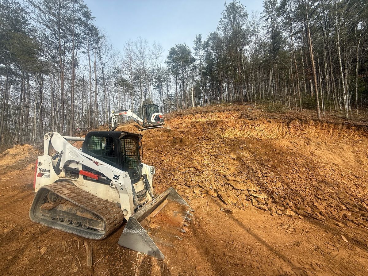 Building Site Grading and Prep for Dutch Mountain Excavating in Sevierville, TN