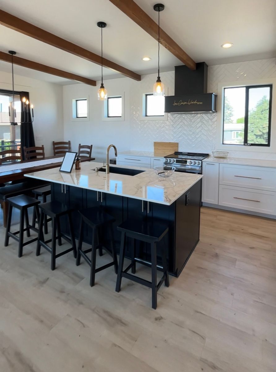Kitchen Renovation for Next-Gen Pro-Builders in Kennewick, WA