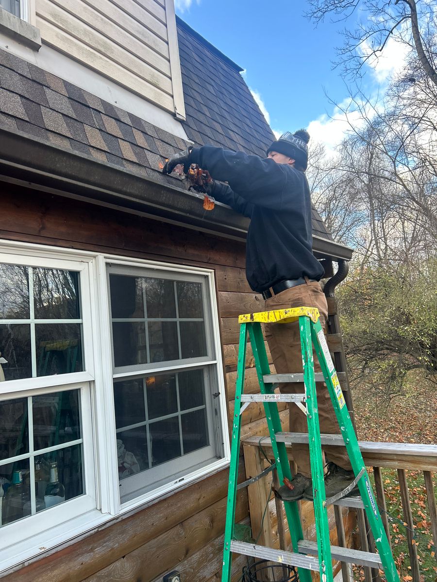 Gutter Cleaning for Cam Yardz in Washington, PA