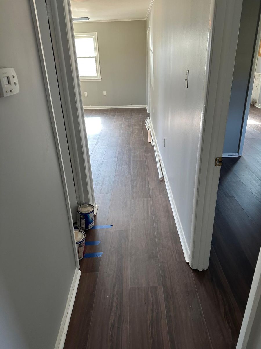 Laminate Flooring for Jason Tench Flooring LLC in Richmond, VA