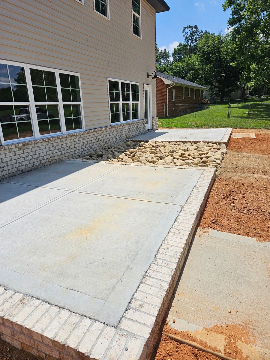 Landscape Installation for S&M DIRT TECH LLC in Knoxville, TN