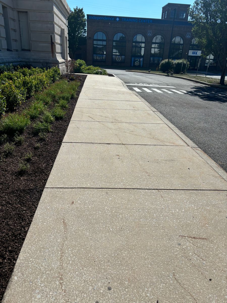Commercial pressure washing for Creekside Power Washing in Aston Township, PA