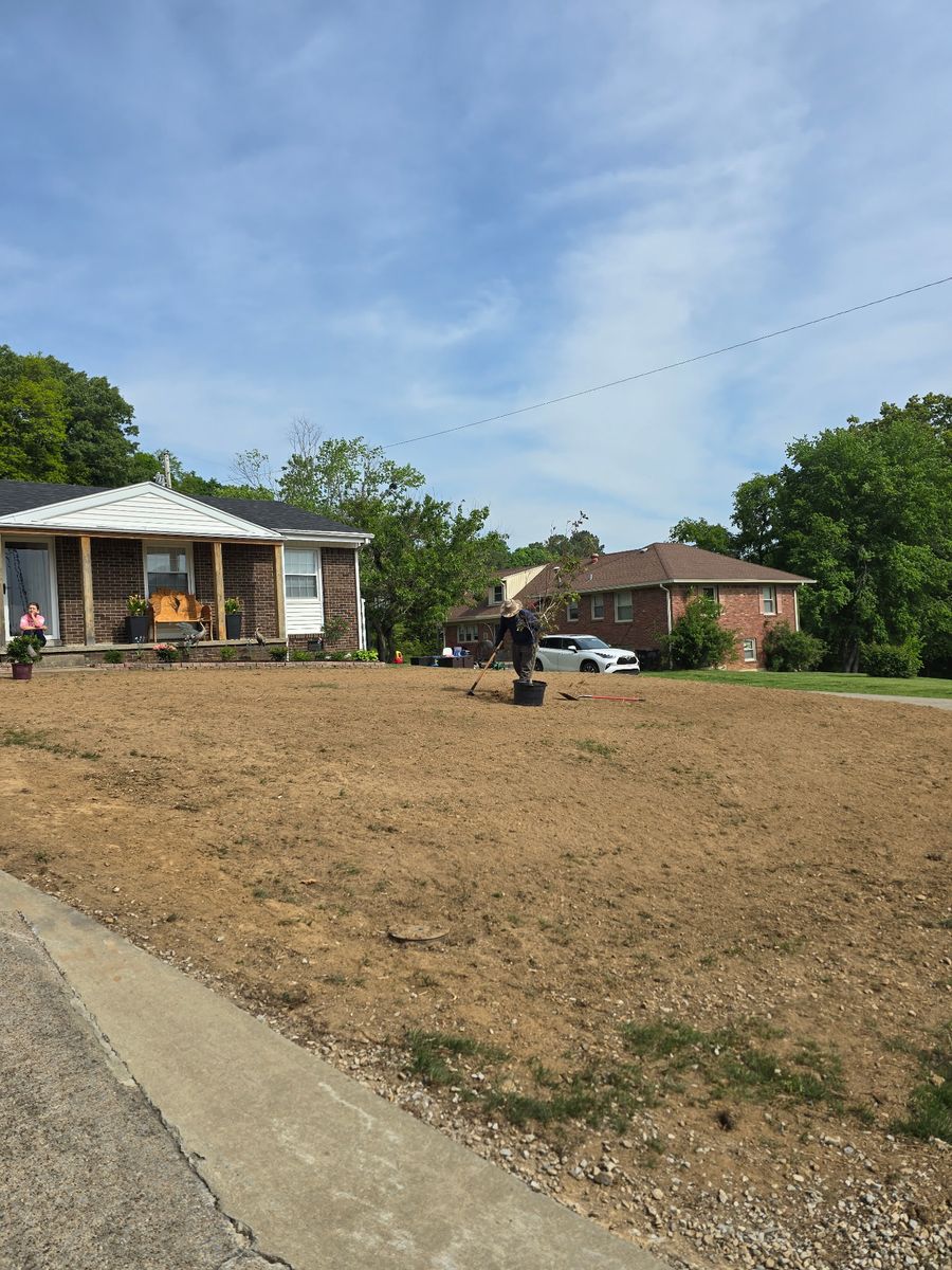 Mulch Installation for Optimum Tree Service And Landscaping in Bowling Green, KY