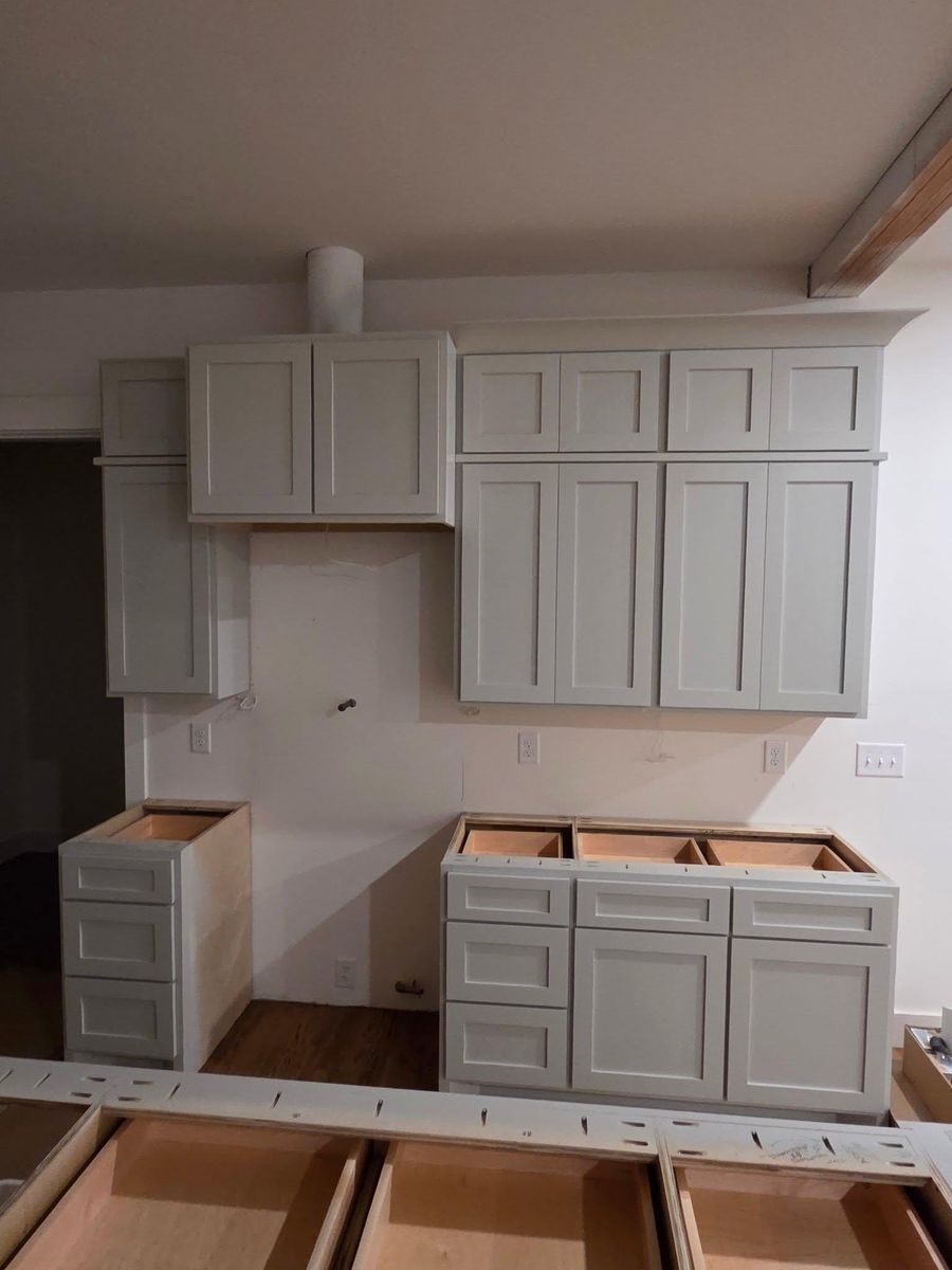 Kitchen Cabinets for Carolina Woodworks in Lyman, SC