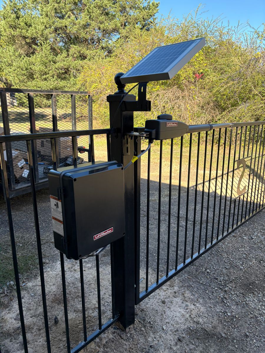 Gate Repair for R & R Metal Works in Tyler, TX