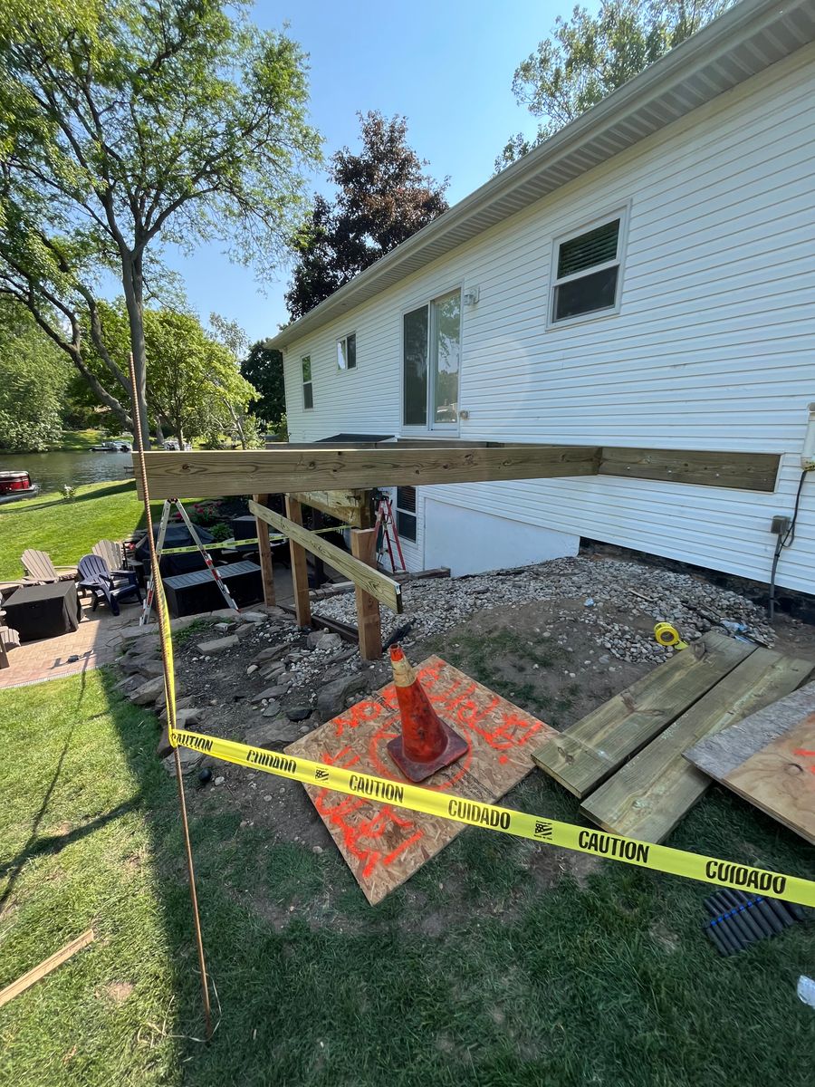 Landscape & Hardscape Design for Sunstone Construction in Oakland County, MI