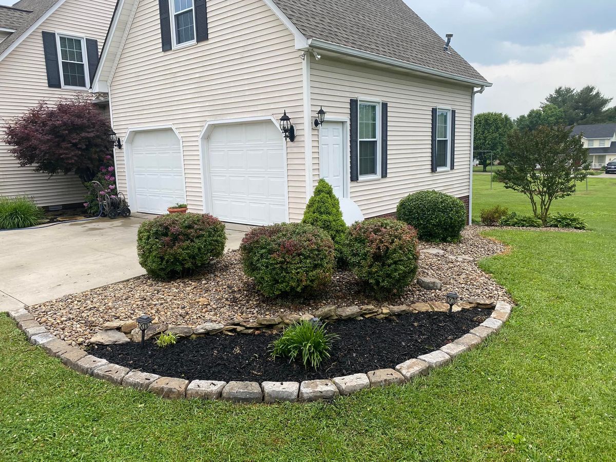 Shrub Trimming for Dust Till Dawn Lawn in London, Kentucky