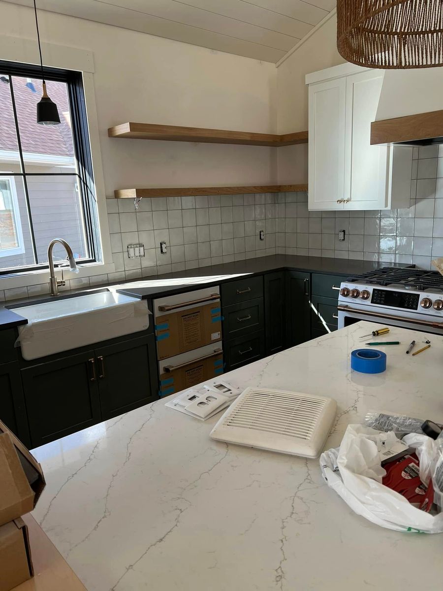 Kitchen Backsplash Tiling for R. Royal Floors in Royalton, MN