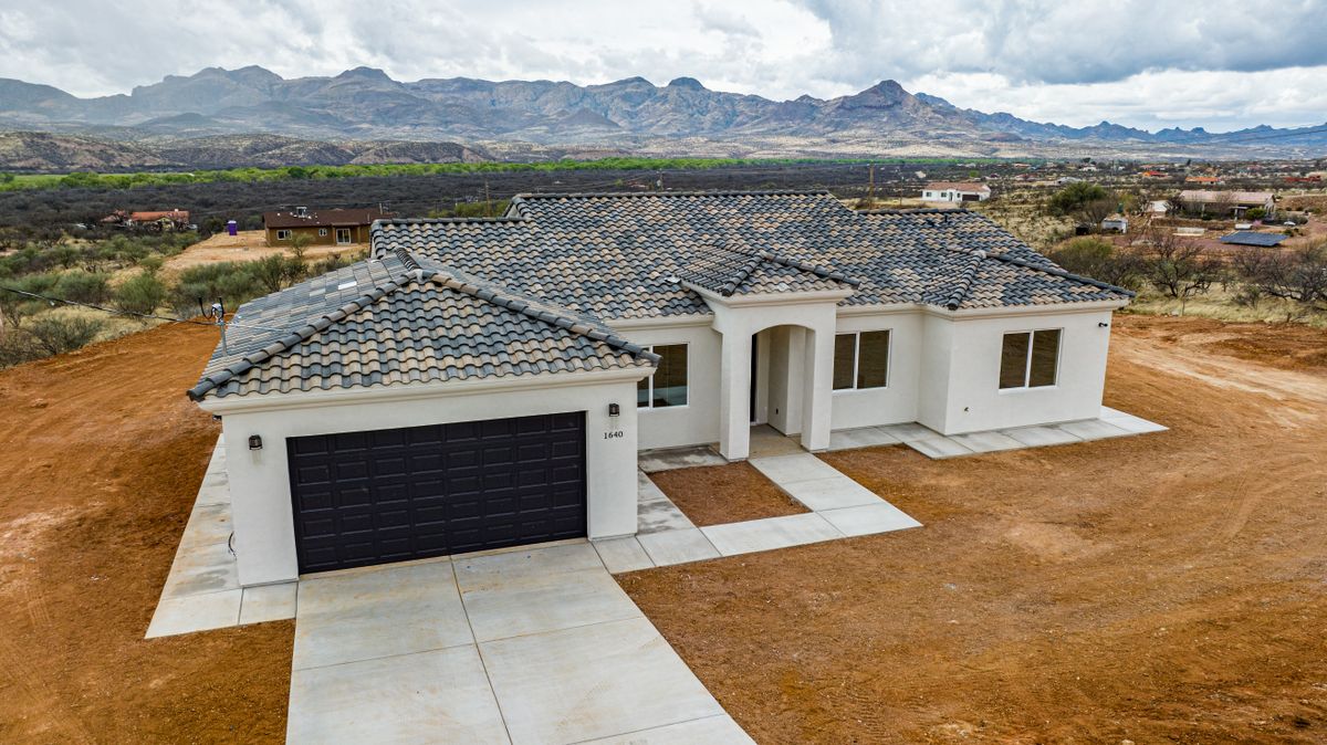 Custom Home Construction for Casoma Construction in Rio Rico, AZ