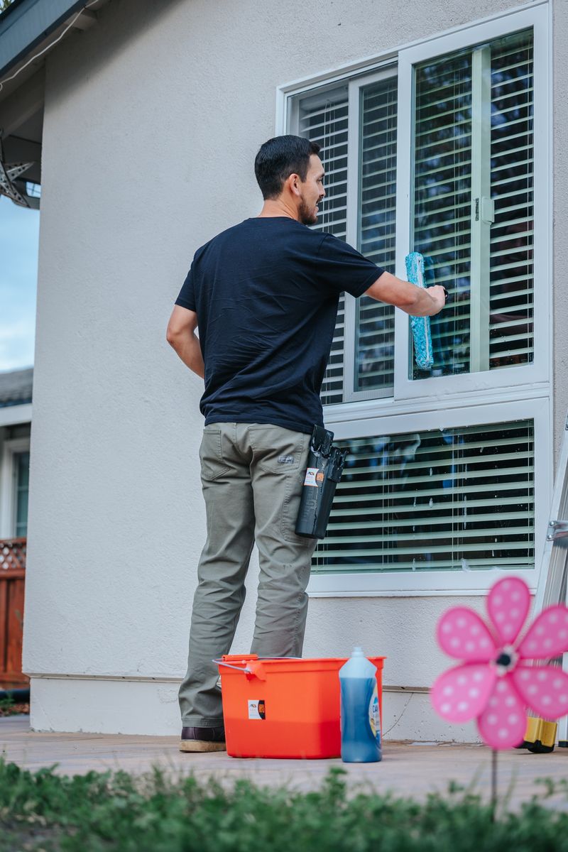 Residential Window Cleaning for GGG Home Services in San Jose, CA