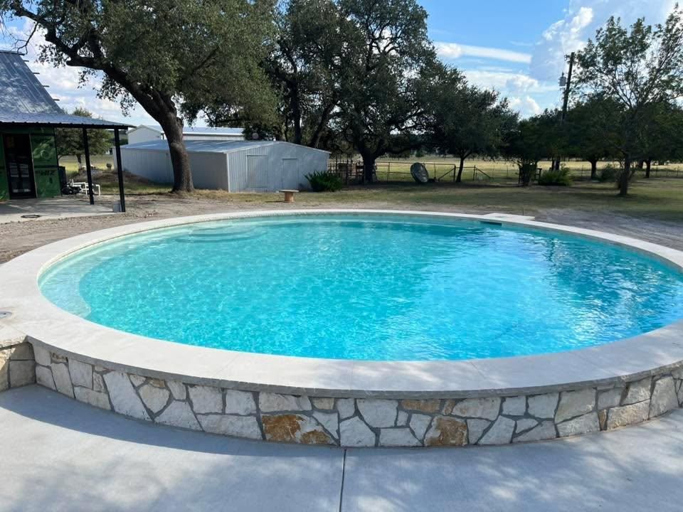 Custom Pool and Spa Construction for JP Pools in Gatesville, TX