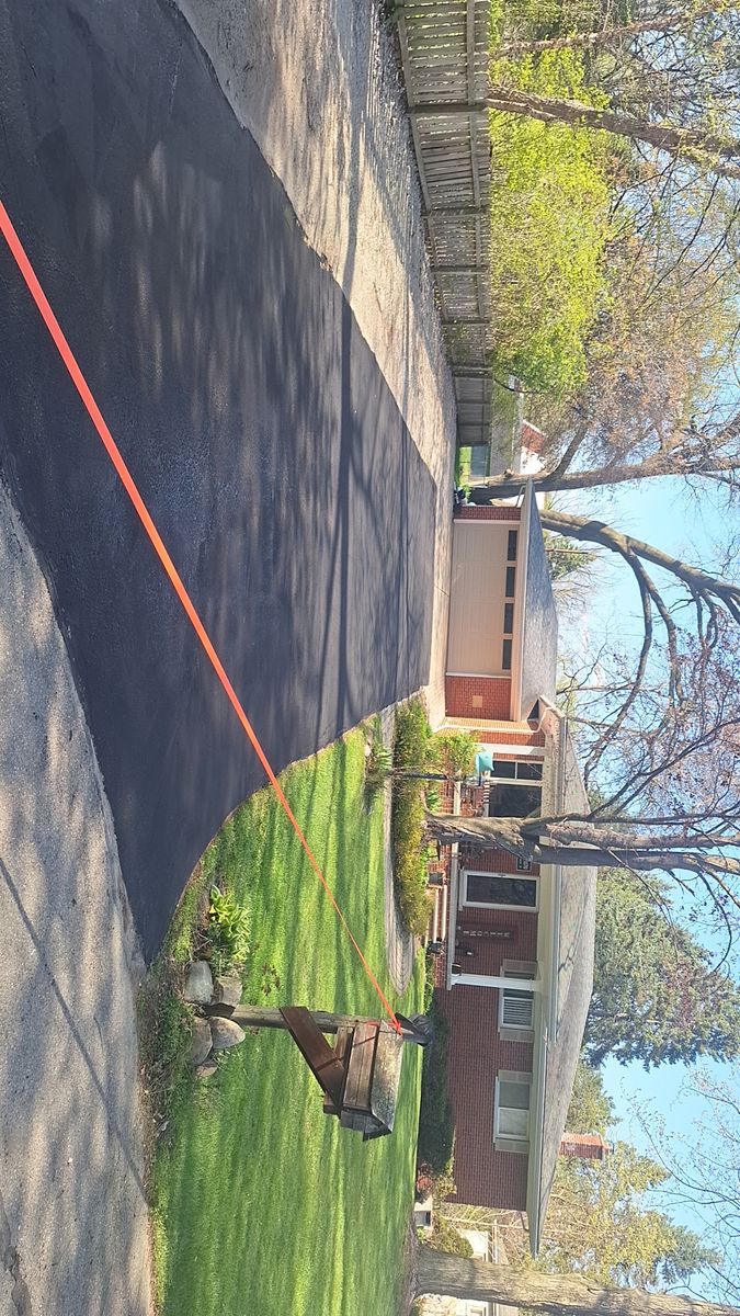 Asphalt Sealcoating/Patching/Paving for Precision Paving and Sealing LLC  in Waterford Township,  MI