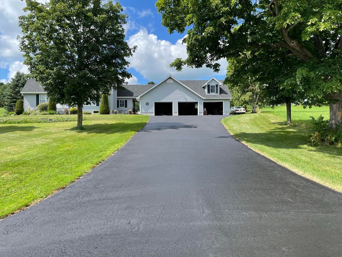 Asphalt Sealcoating for Roes Lawncare LLC in Lowville, NY