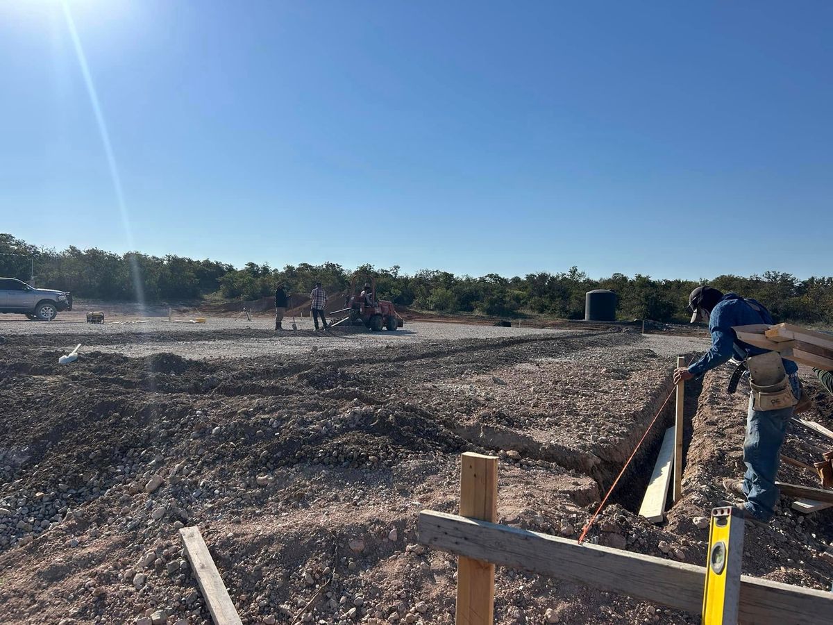 Concrete- Slabs and Flat work for CrossCut in Kempner, TX