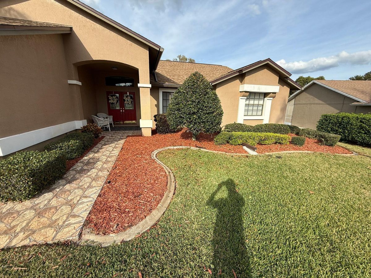 Mulch Installation for Kramer & Son’s Property Maintenance in Hudson, FL