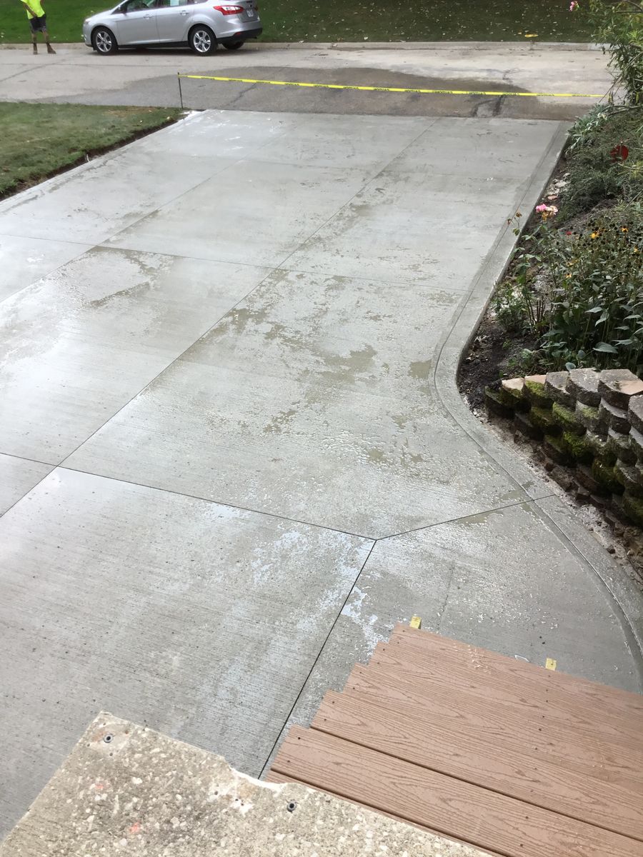 Concrete for Lake Erie Companies in Grand River, OH