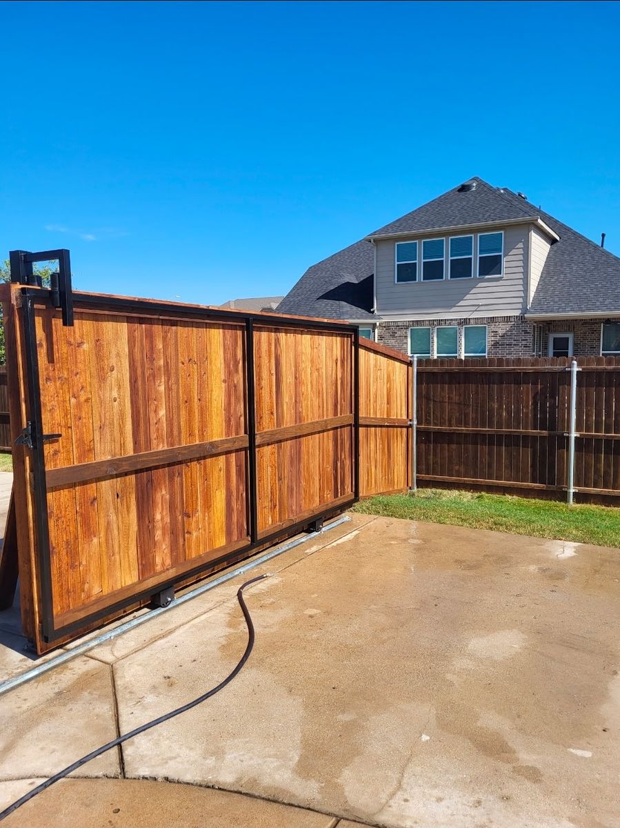 Fencing for Revival Remodeling and Roofing in Grapevine, TX
