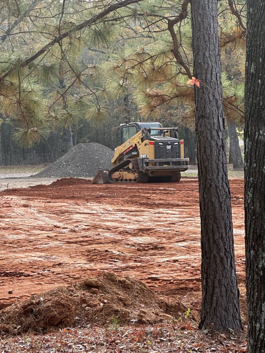 Commercial Excavation for Tyler Sand Gravel And Excavation in Ben Wheeler, TX