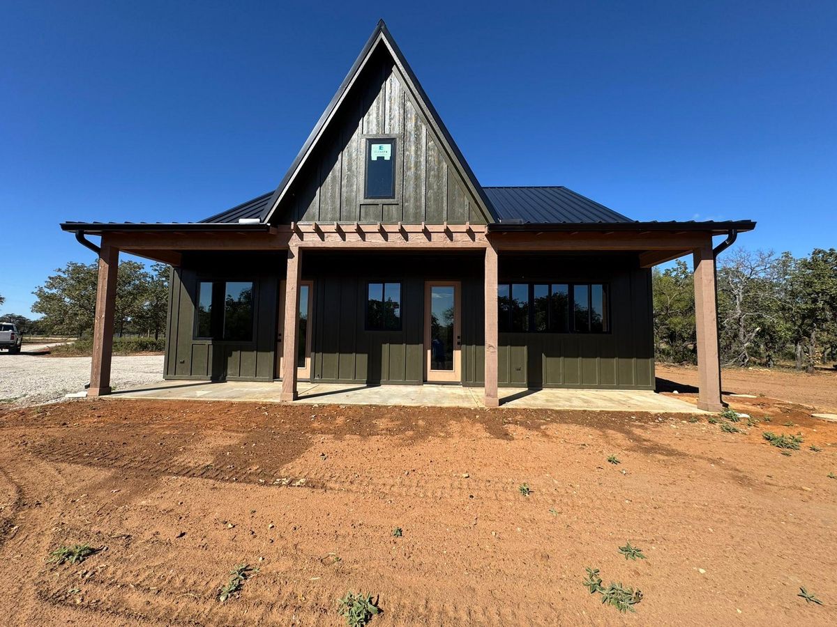 Frame to Finish for Reaves Custom Homes LLC in Jacksboro , TX