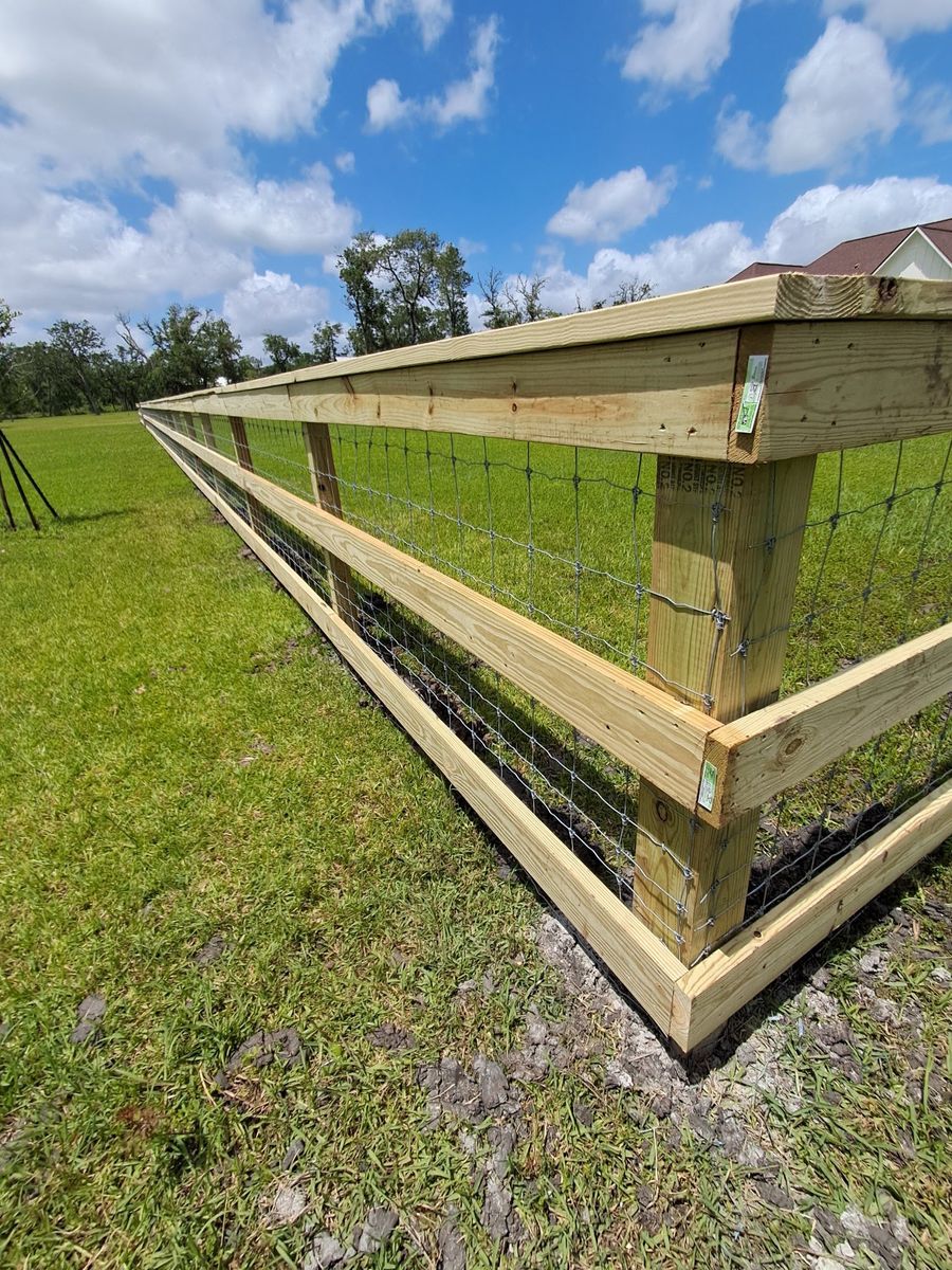 Fence Installation for Aly Fence in Angleton, TX