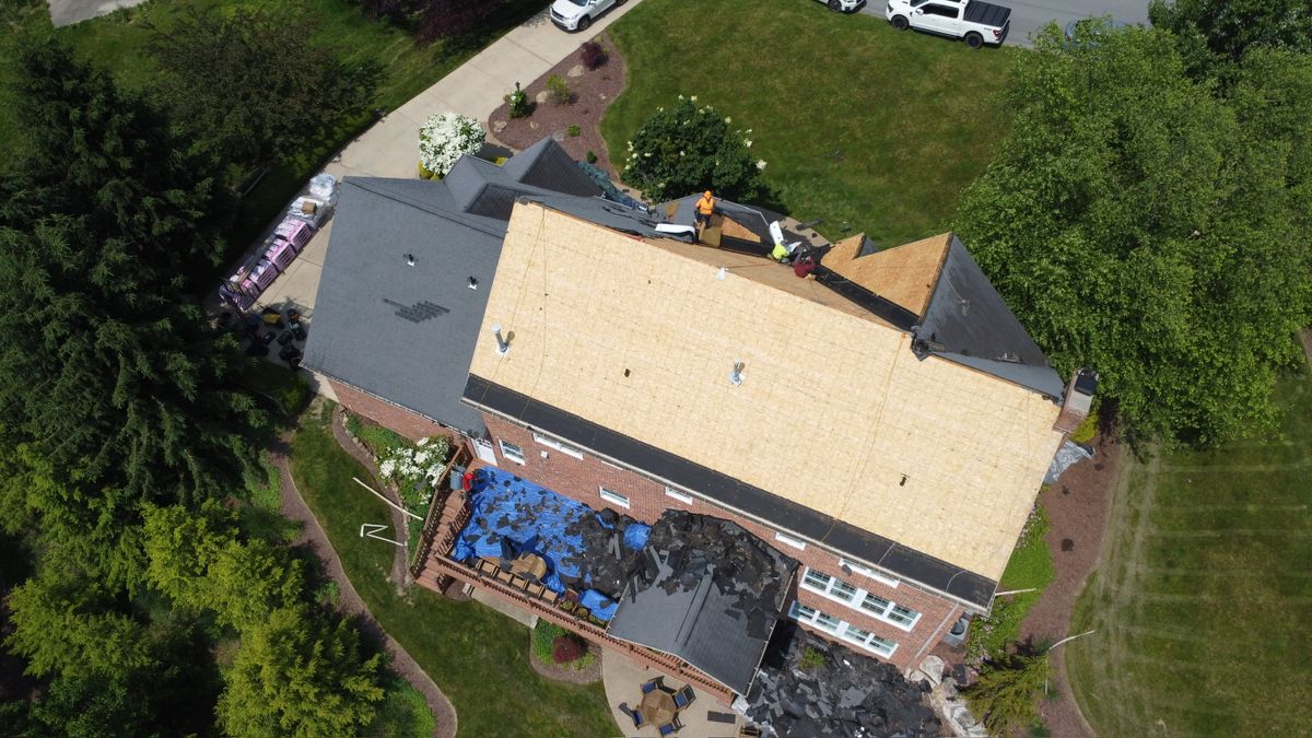 Commercial & Residential Roofing for Ridge Point Roofing in Venetia, PA